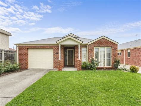 units for sale in traralgon.